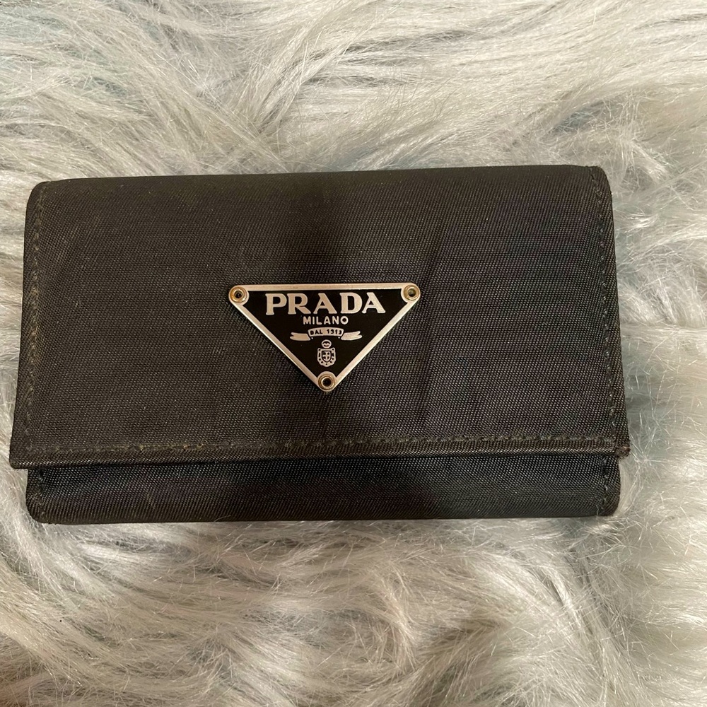 Prada Key Holder in Great Condition🤩